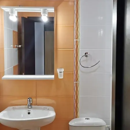 лазурен бряг تشيرنوموريتس