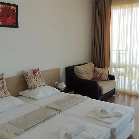 Pensiune лазурен бряг