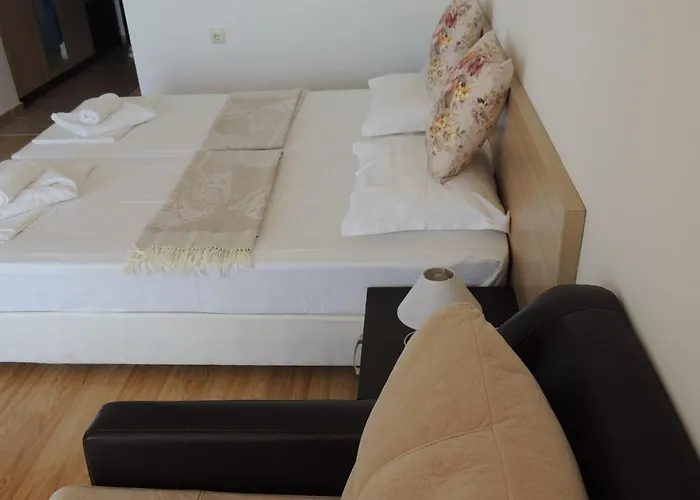 лазурен бряг Πανσιόν Τσερνομόρετς