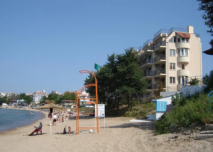 Πανσιόν лазурен бряг 2*