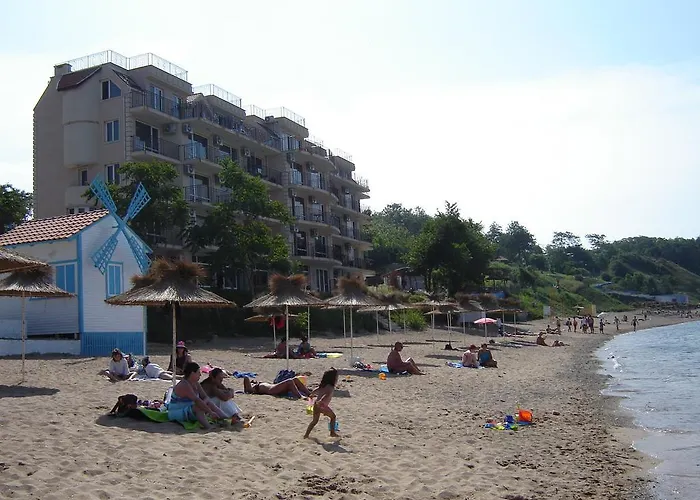 Πανσιόν лазурен бряг