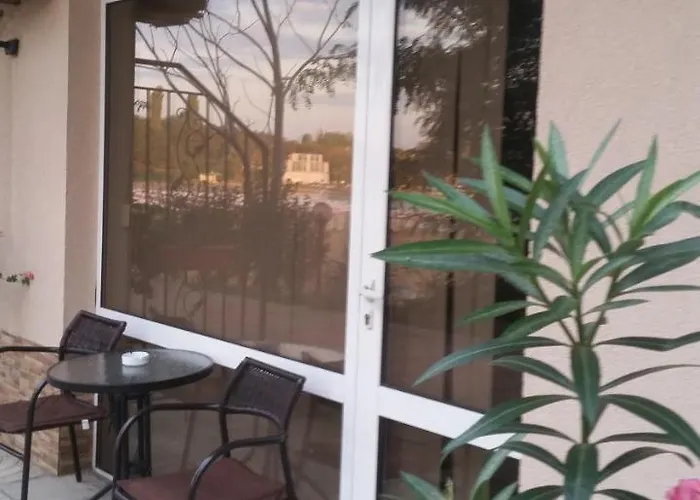 лазурен бряг 2* Τσερνομόρετς