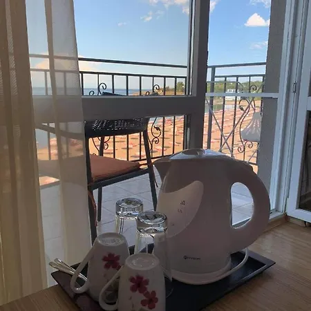 лазурен бряг 2* Черноморец