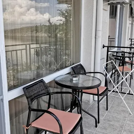 лазурен бряг Гостевой дом Черноморец