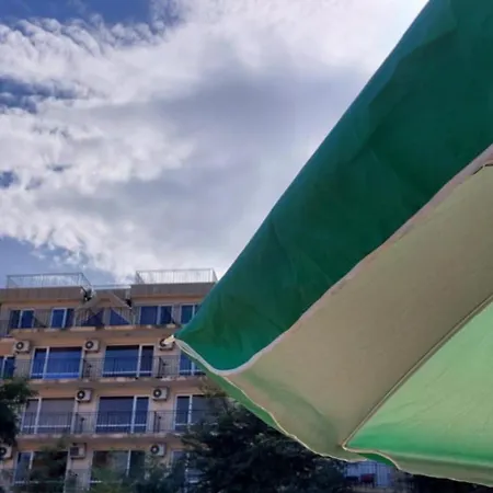 Penzion лазурен бряг 2*