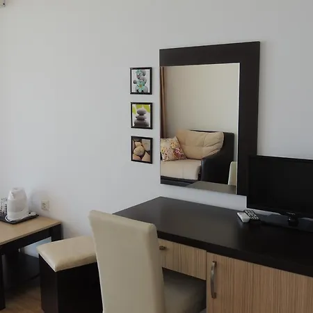 Casa de hóspedes лазурен бряг Chernomorets