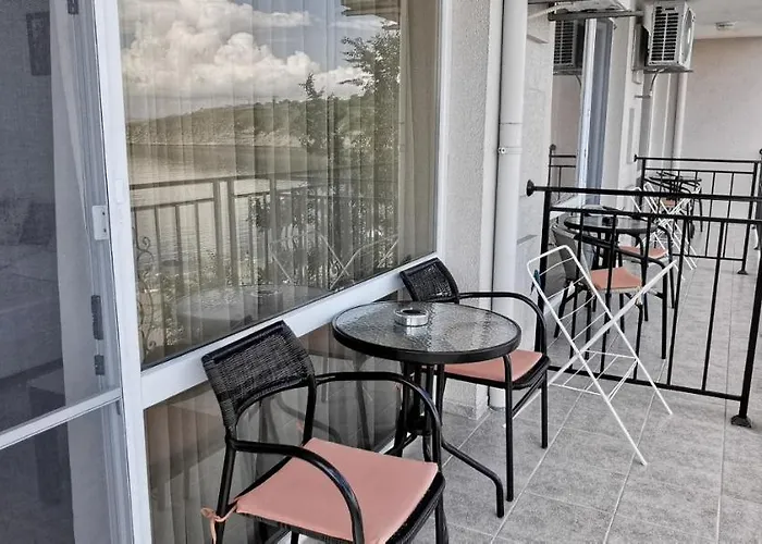 лазурен бряг 招待所 切尔诺莫雷茨